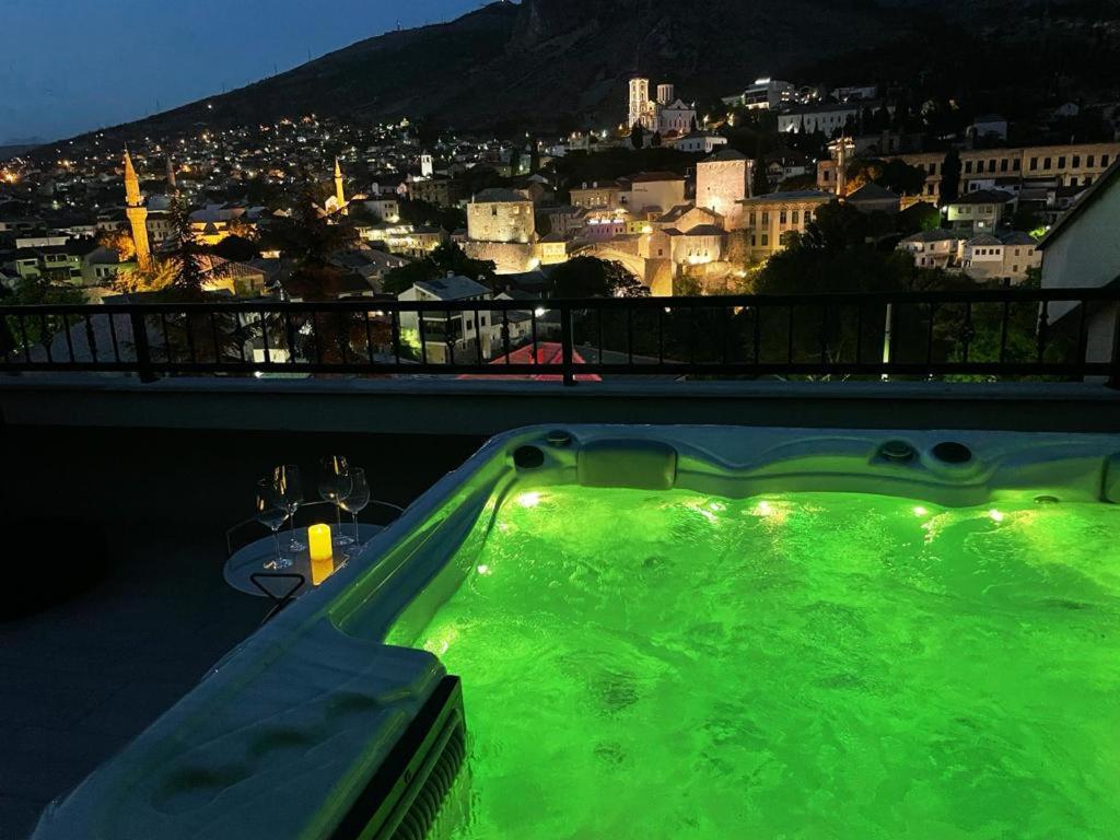 Penthouse With Old Bridge View And Jacuzzi Apartment Mostar Exterior foto