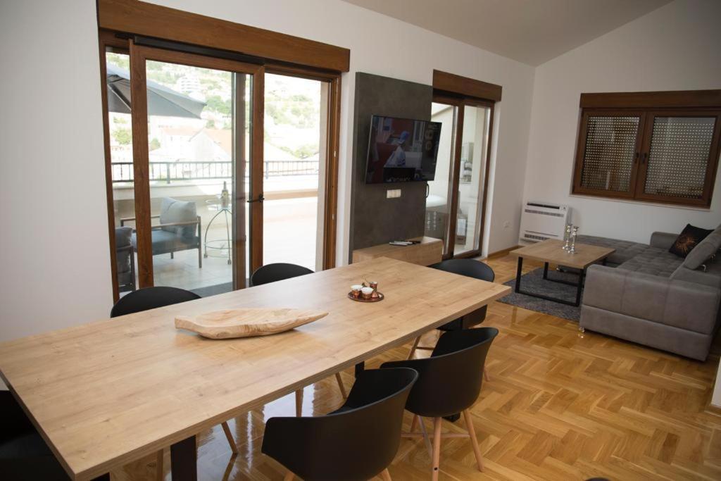Penthouse With Old Bridge View And Jacuzzi Apartment Mostar Exterior foto